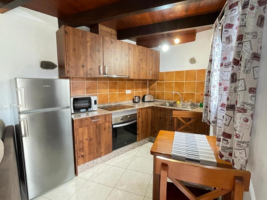 Sun, Relax & Lava, Free Wifi 600Mb, Bbq Tinajo Exterior foto